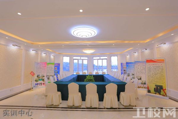 江西枫林涉外经贸职业学院餐饮中心